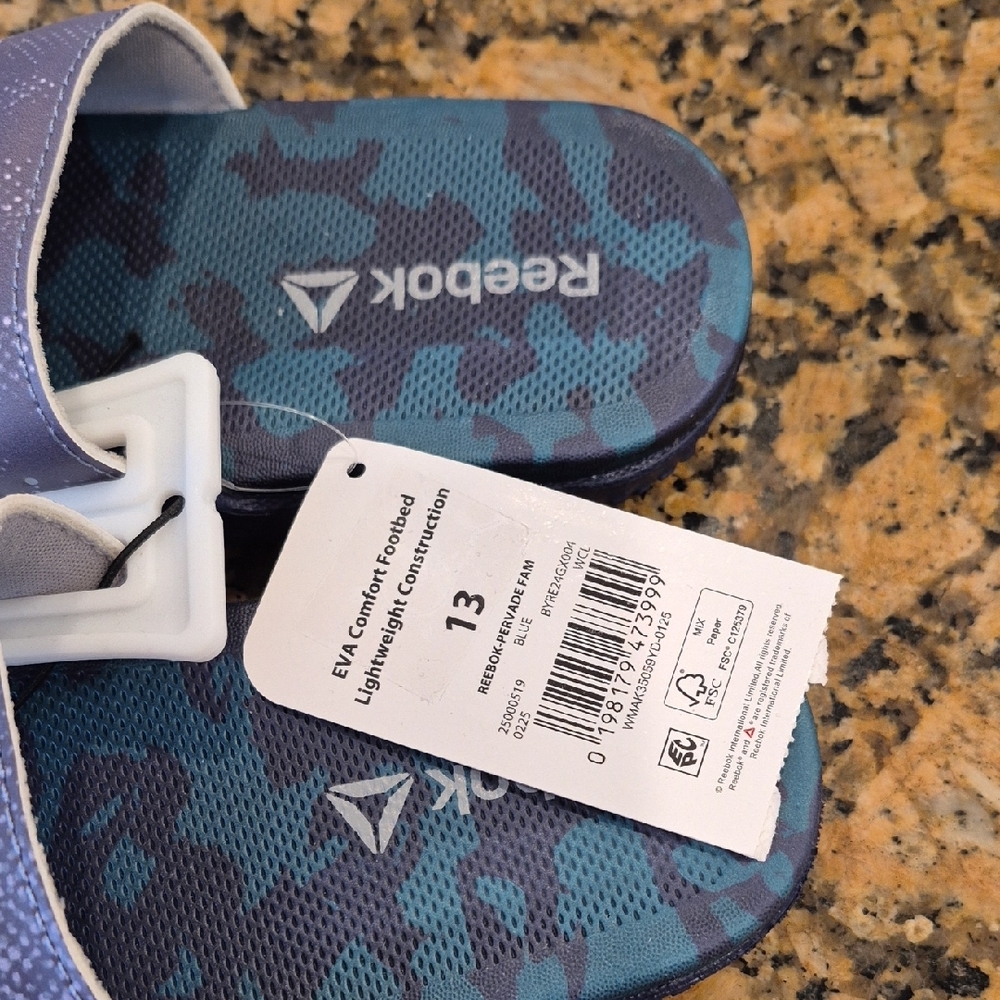 Reebok Camo Pattern Slide Sandals - Picture 2 of 3